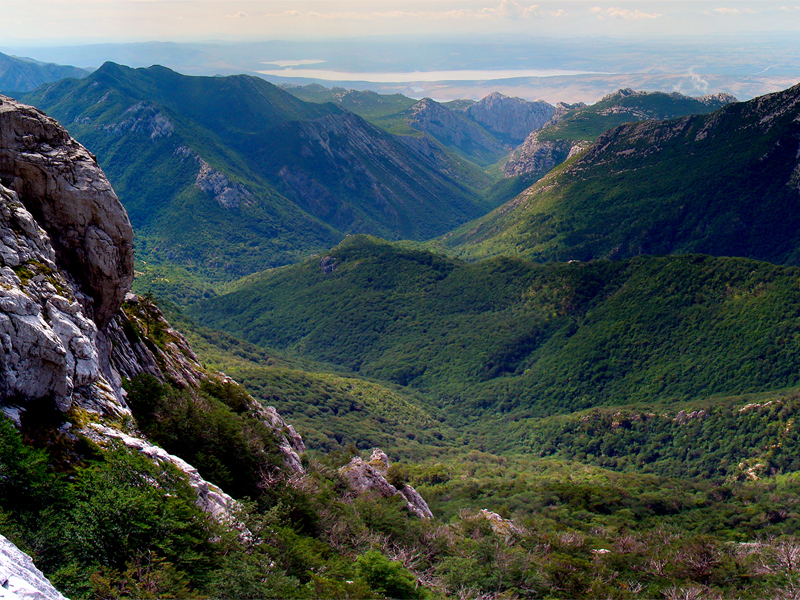 Парк Пакленица знаменит своими живописными горными каньонами